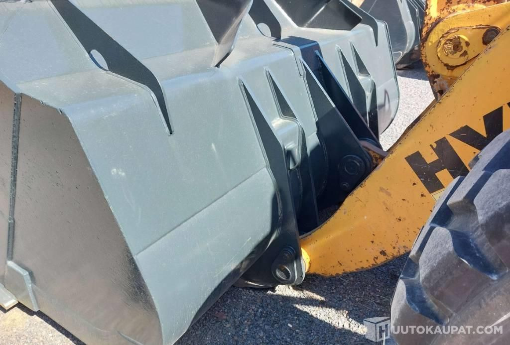 Engins de chantier Hyundai HL 960, 2016, 10 210 h Pyöräkuormaaja Nähtävillä Okra messuilla, Oripää: photos 6