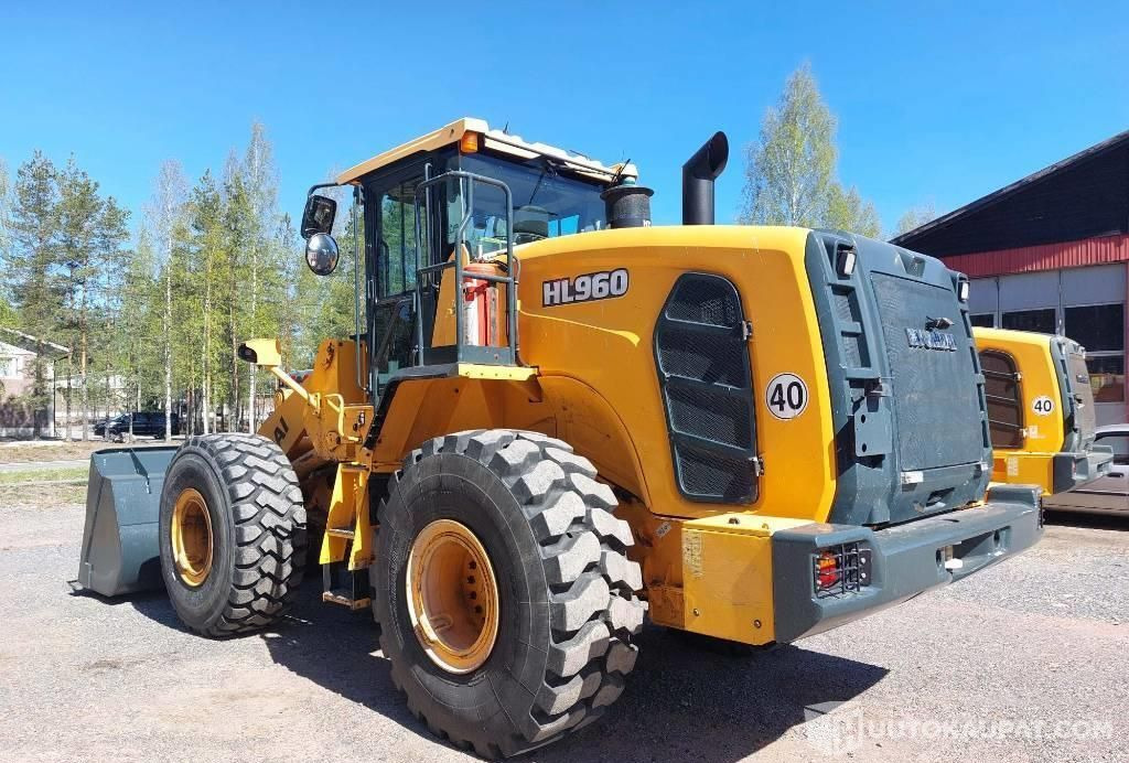 Hyundai HL 960, 2016, 10 210 h Pyöräkuormaaja Nähtävillä Okra messuilla, Oripää - Engins de chantier: photos 5 Hyundai HL 960, 2016, 10 210 h Pyöräkuormaaja Nähtävillä Okra messuilla, Oripää - Engins de chantier: photos 5