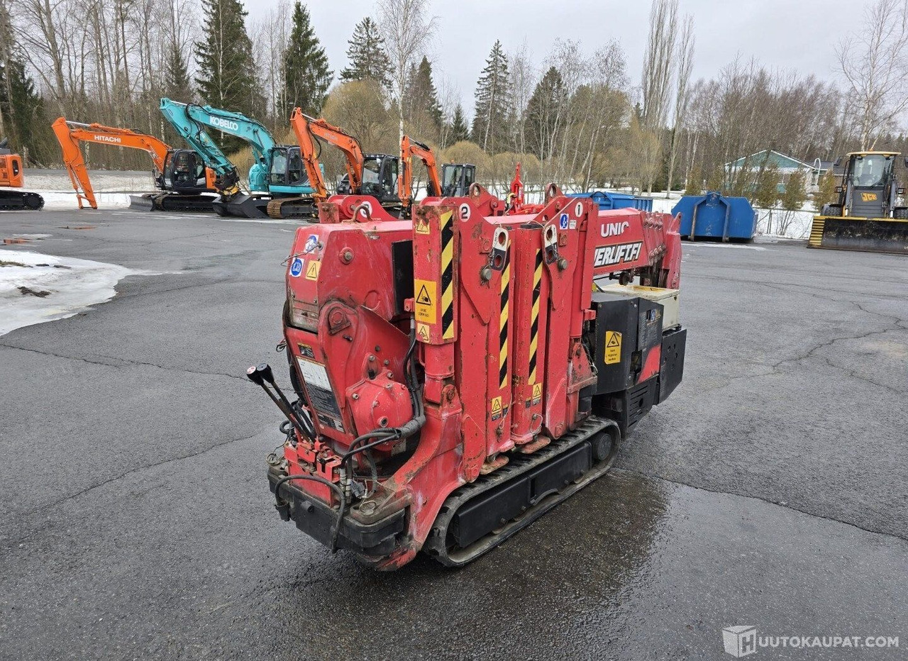 UNIC URW 095 CR, 2004, Bensiini, 2 150 h, Seinäjoki - Engins de chantier: photos 4 UNIC URW 095 CR, 2004, Bensiini, 2 150 h, Seinäjoki - Engins de chantier: photos 4