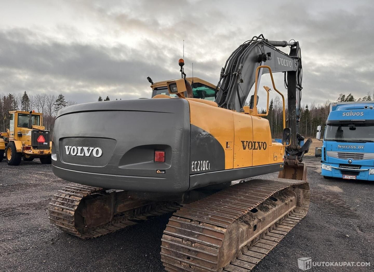 Volvo EC210CL, telakaivinkone kynsikauhalla, 2007, Lahti - Engins de chantier: photos 4 Volvo EC210CL, telakaivinkone kynsikauhalla, 2007, Lahti - Engins de chantier: photos 4