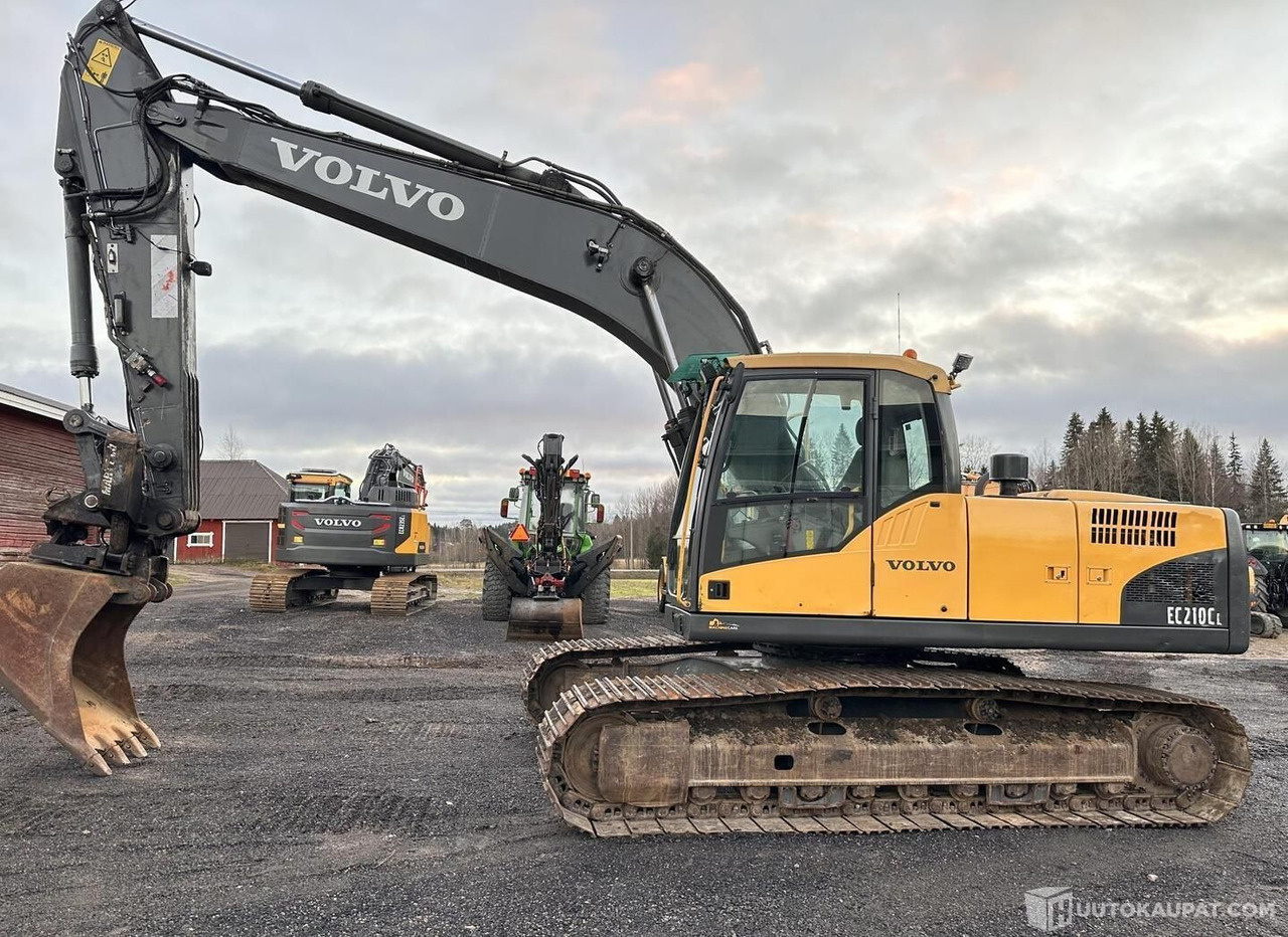Volvo EC210CL, telakaivinkone kynsikauhalla, 2007, Lahti - Engins de chantier: photos 1 Volvo EC210CL, telakaivinkone kynsikauhalla, 2007, Lahti - Engins de chantier: photos 1
