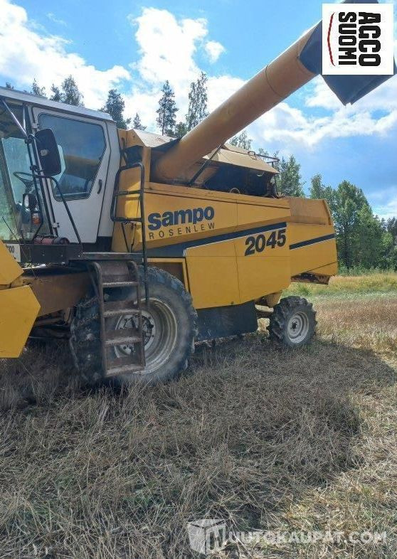 Sampo-Rosenlew 2045, leikkuupuimuri korjattavaksi hydro-suunnanvaihto, pienet tunnit, 1995, Espoo - Machine agricole: photos 5 Sampo-Rosenlew 2045, leikkuupuimuri korjattavaksi hydro-suunnanvaihto, pienet tunnit, 1995, Espoo - Machine agricole: photos 5