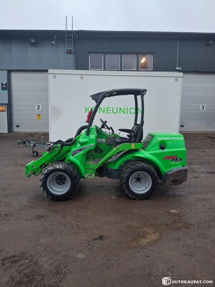 Mini loader Avant 745, 2017, 3,383 h, Nurmijärvi - Valet de ferme: photos 1 Mini loader Avant 745, 2017, 3,383 h, Nurmijärvi - Valet de ferme: photos 1