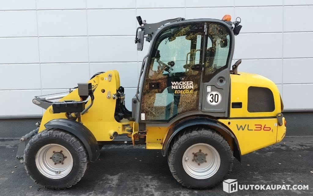 Wacker Neuson WL 36, 2014, 2,890 h Wheel Loader, Vantaa - Valet de ferme: photos 1 Wacker Neuson WL 36, 2014, 2,890 h Wheel Loader, Vantaa - Valet de ferme: photos 1