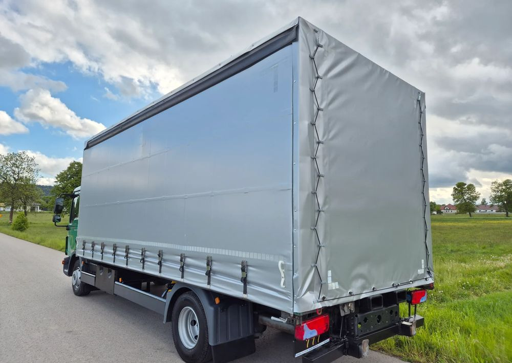 MAN TGL 12.250 6.2m AUTOMAT KLIMA z Niemiec ESP nowe opony EURO 6 / 4.75 rozstaw / zawiesie na wózek widłowy / TOP STAN / okazja nauka jazdy MOŻLIWOŚĆ DOSTOSOWANIA 12t - Camion à rideaux coulissants: photos 5 MAN TGL 12.250 6.2m AUTOMAT KLIMA z Niemiec ESP nowe opony EURO 6 / 4.75 rozstaw / zawiesie na wózek widłowy / TOP STAN / okazja nauka jazdy MOŻLIWOŚĆ DOSTOSOWANIA 12t - Camion à rideaux coulissants: photos 5