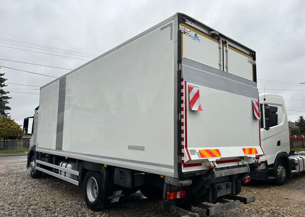 Mercedes-Benz Antos 1824 CARRIER SUPRA 1150 DRZWI + winda i drzwi boczne / 7.7m / z Holandii / KLIMA LEKKI / Axor man Tgm T1000-R THERMO King - Camion frigorifique: photos 2 Mercedes-Benz Antos 1824 CARRIER SUPRA 1150 DRZWI + winda i drzwi boczne / 7.7m / z Holandii / KLIMA LEKKI / Axor man Tgm T1000-R THERMO King - Camion frigorifique: photos 2