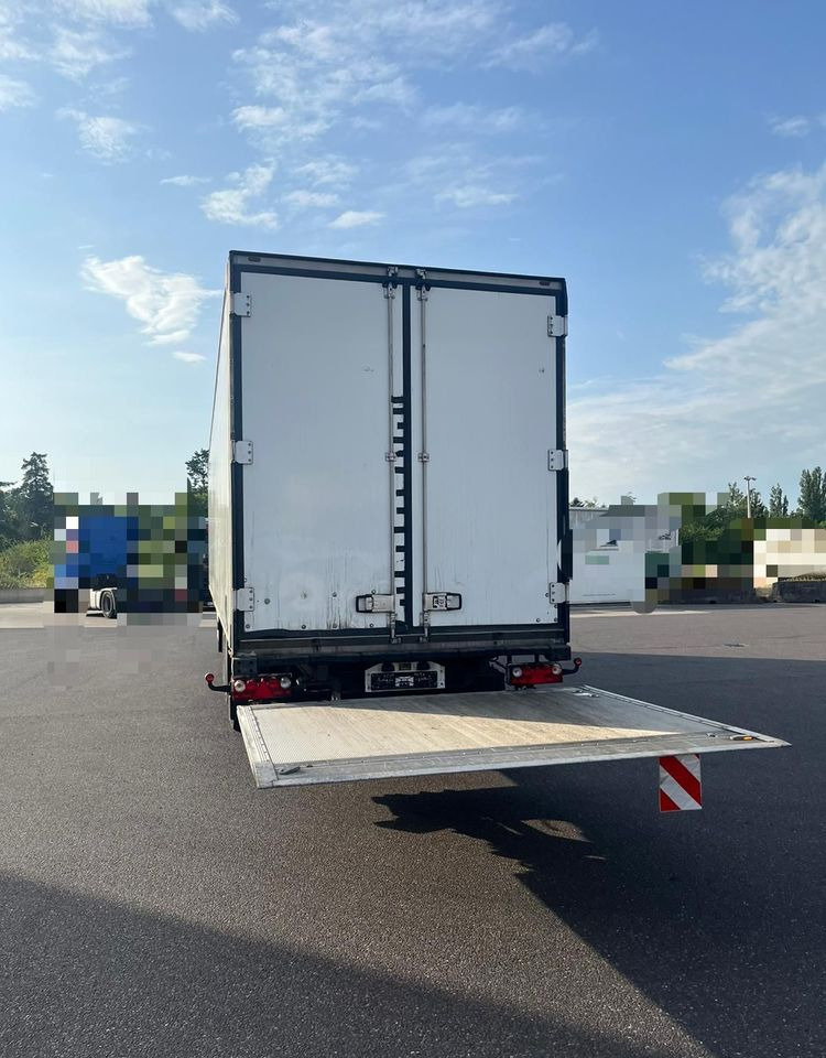 Schmitz Cargobull CARRIER MAXIMA 1300 / WINDA / DOPPEL STOCK / ŚCIANA GRODZIOWA / BELKI / PODNOSZONA OŚ / z Niemiec / TOP STAN 2011/ CARRIER CHŁODNIA CHLODNIA LODÓWKA PODWÓJNY ZAŁADUNEK PIĘTROWA - Semi-remorque frigorifique: photos 3 Schmitz Cargobull CARRIER MAXIMA 1300 / WINDA / DOPPEL STOCK / ŚCIANA GRODZIOWA / BELKI / PODNOSZONA OŚ / z Niemiec / TOP STAN 2011/ CARRIER CHŁODNIA CHLODNIA LODÓWKA PODWÓJNY ZAŁADUNEK PIĘTROWA - Semi-remorque frigorifique: photos 3