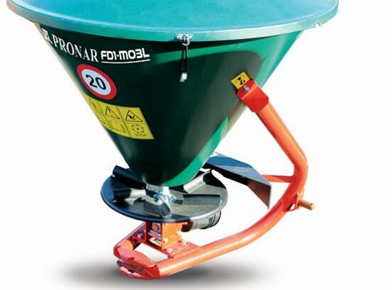 Pronar FD1-M03 - Distributeur d'engrais: photos 1 Pronar FD1-M03 - Distributeur d'engrais: photos 1