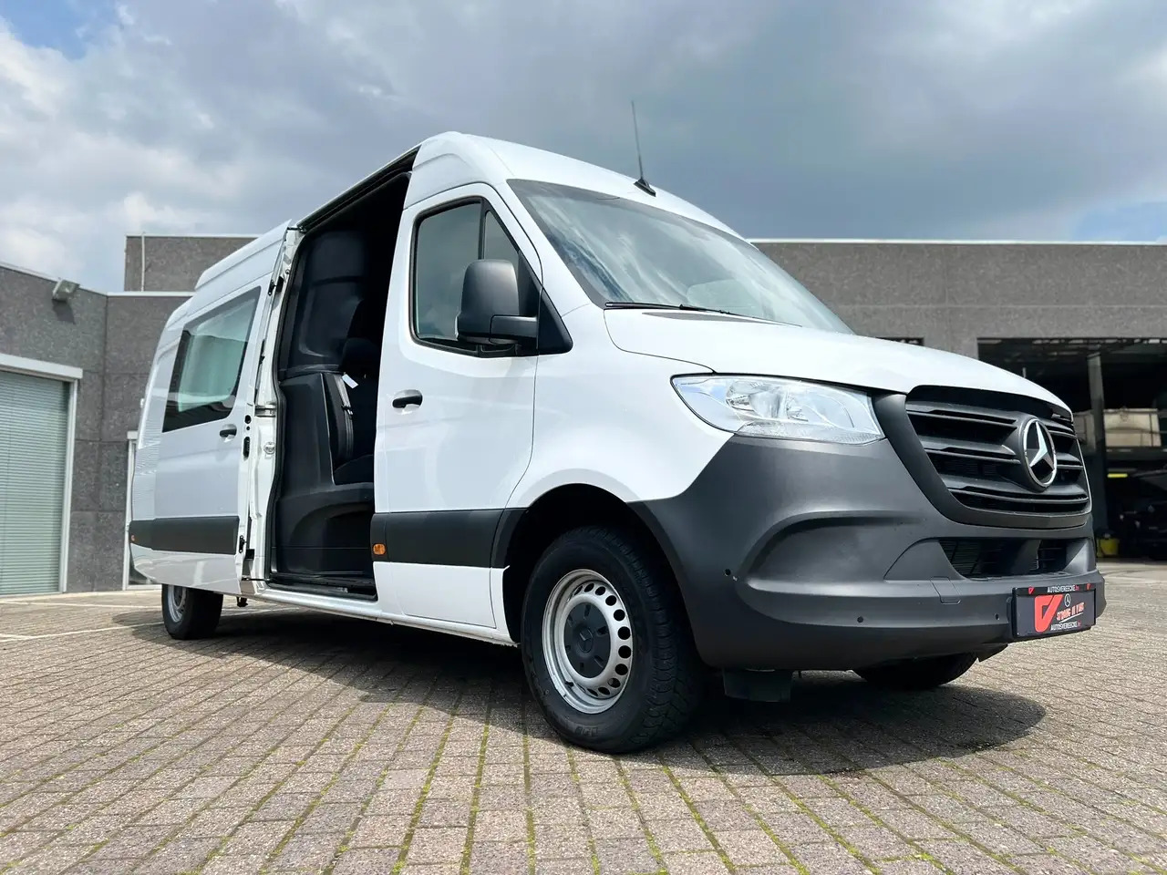 Mercedes-Benz Sprinter 315 L3H2 (37.500€ex) 3.5T SLEEP | DUB CAB 7PL - Utilitaire double cabine: photos 2 Mercedes-Benz Sprinter 315 L3H2 (37.500€ex) 3.5T SLEEP | DUB CAB 7PL - Utilitaire double cabine: photos 2