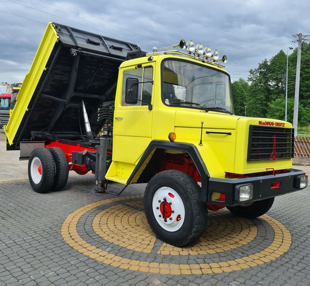 IVECO MAGIRUS STRALIS kiper 4x4 + HDS - Camion benne, Camion grue: photos 1 IVECO MAGIRUS STRALIS kiper 4x4 + HDS - Camion benne, Camion grue: photos 1