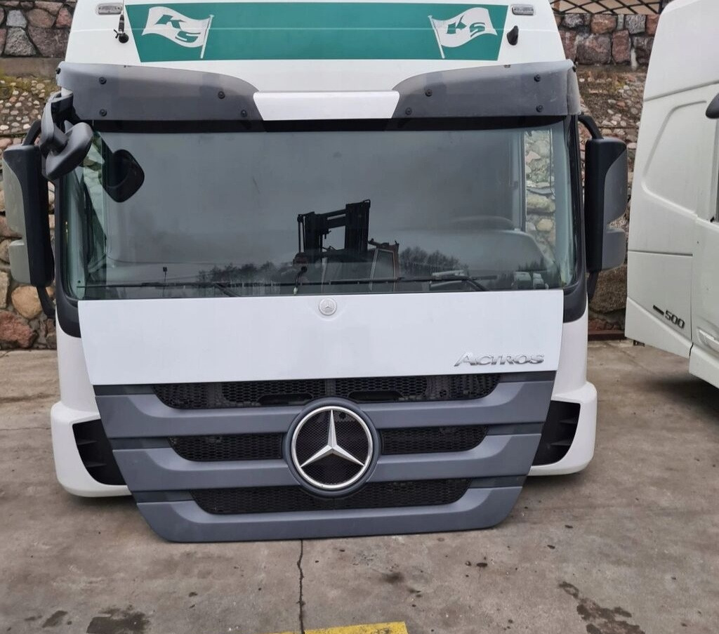 Mercedes-Benz ACTROS MP 3 MEGA SPACE - Cabine pour Camion: photos 2 Mercedes-Benz ACTROS MP 3 MEGA SPACE - Cabine pour Camion: photos 2