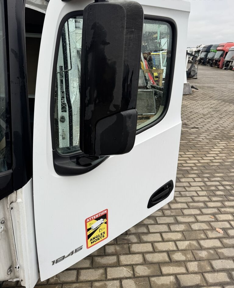 Mercedes-Benz ACTROS MP 4 LEWE truck - Portière et pièces pour Camion: photos 2 Mercedes-Benz ACTROS MP 4 LEWE truck - Portière et pièces pour Camion: photos 2