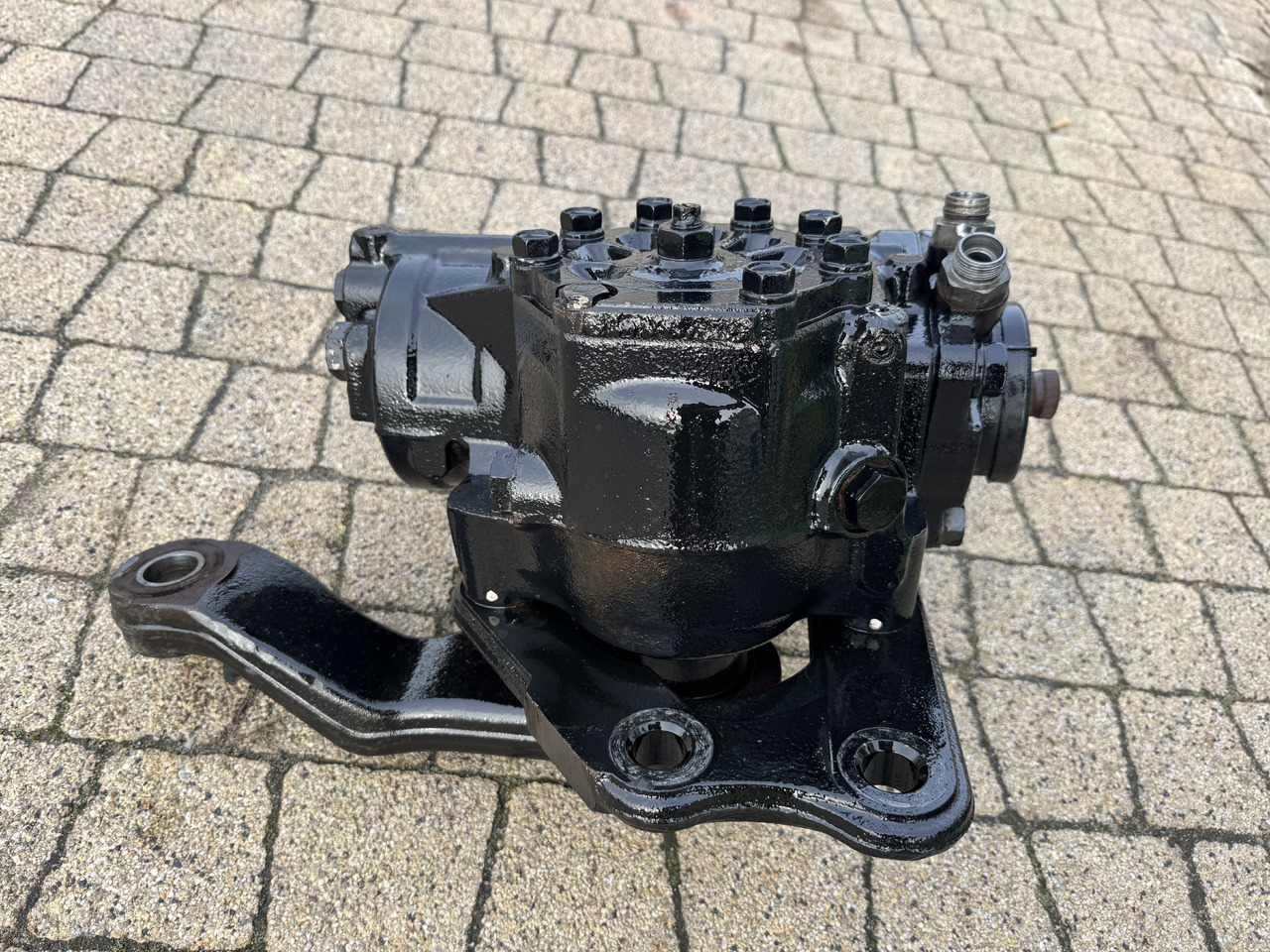 Ford F-Max 500 - Colonne de direction: photos 3 Ford F-Max 500 - Colonne de direction: photos 3