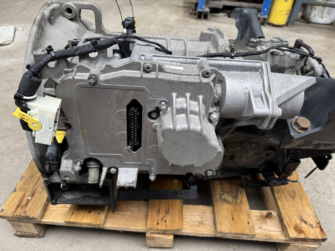 Mercedes Atego III - Boîte de vitesse pour Camion: photos 1 Mercedes Atego III - Boîte de vitesse pour Camion: photos 1