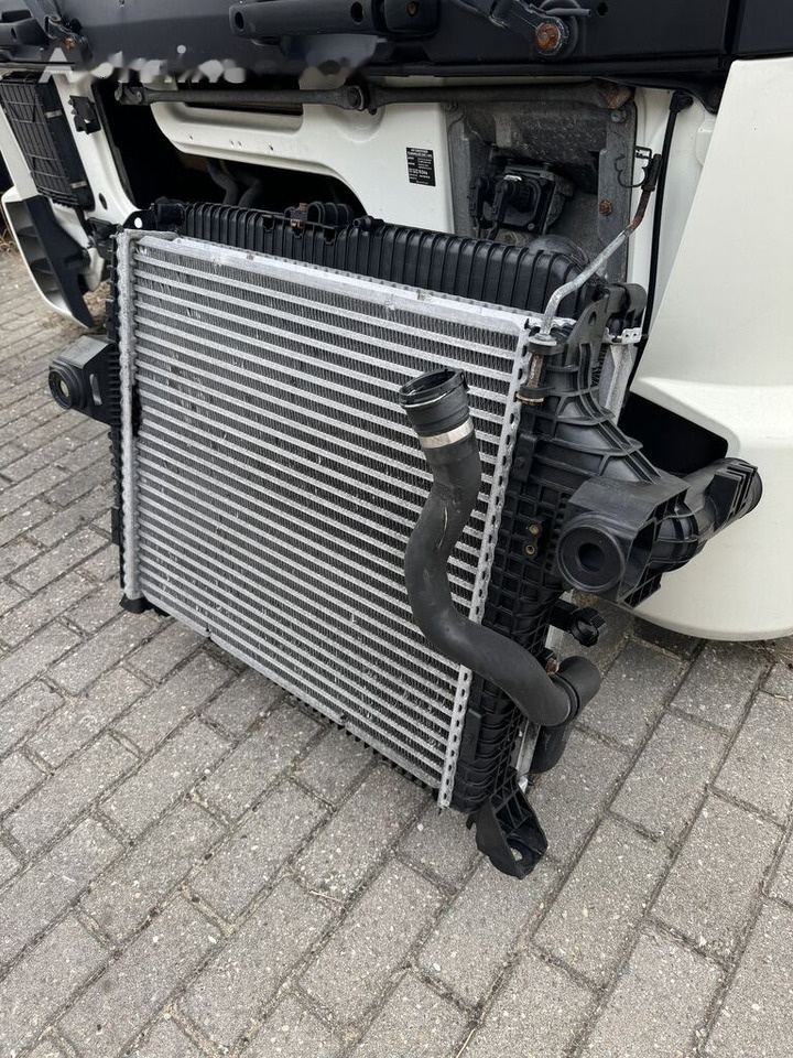 Mercedes-Benz Atego 3 E6 - Intercooler pour Camion: photos 5 Mercedes-Benz Atego 3 E6 - Intercooler pour Camion: photos 5