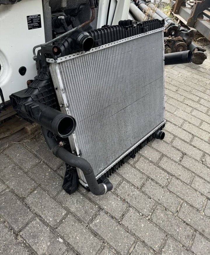 Mercedes-Benz Atego 3 E6 - Intercooler pour Camion: photos 1 Mercedes-Benz Atego 3 E6 - Intercooler pour Camion: photos 1