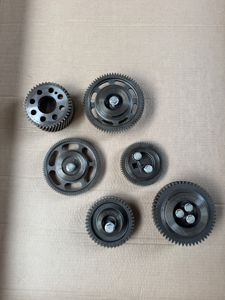 Mercedes-Benz Atego III E6 OM934LA Mercedes-Benz Atego III E6 - Arbre à cames pour Camion: photos 2 Mercedes-Benz Atego III E6 OM934LA Mercedes-Benz Atego III E6 - Arbre à cames pour Camion: photos 2