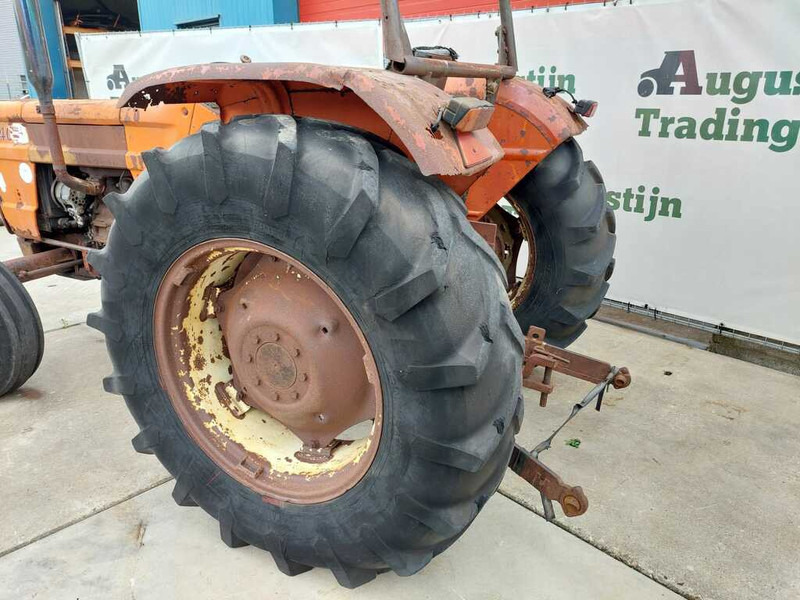 Tracteur agricole Fiat 640/8: photos 7
