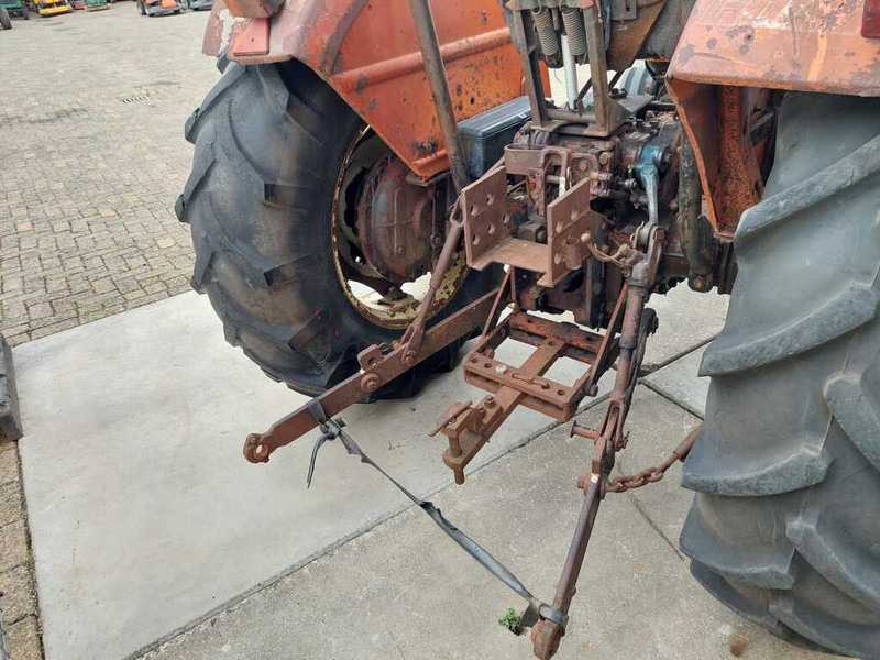 Tracteur agricole Fiat 640/8: photos 10