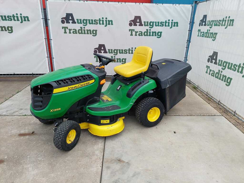John Deere X 135R - Motofaucheuse: photos 2 John Deere X 135R - Motofaucheuse: photos 2