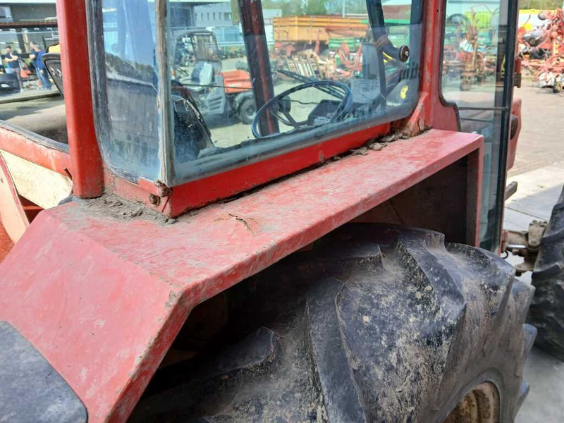 Renault 781-4 - Tracteur agricole: photos 2 Renault 781-4 - Tracteur agricole: photos 2