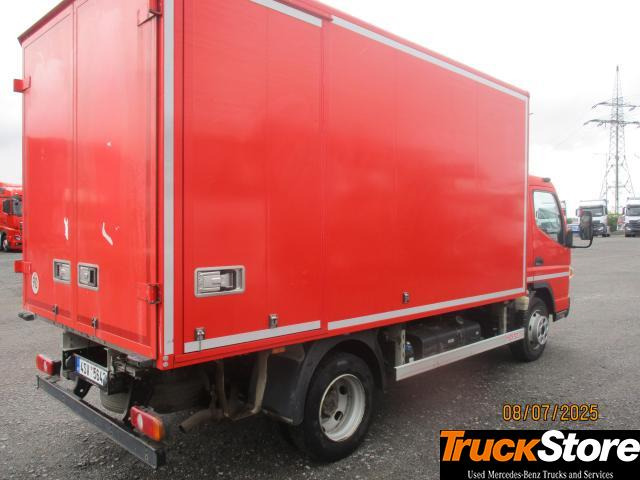 FUSO 7C15 - Fourgon grand volume: photos 3 FUSO 7C15 - Fourgon grand volume: photos 3