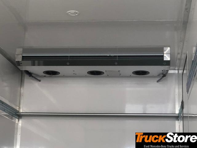 Mercedes-Benz eActros 300 L - Camion frigorifique: photos 3 Mercedes-Benz eActros 300 L - Camion frigorifique: photos 3