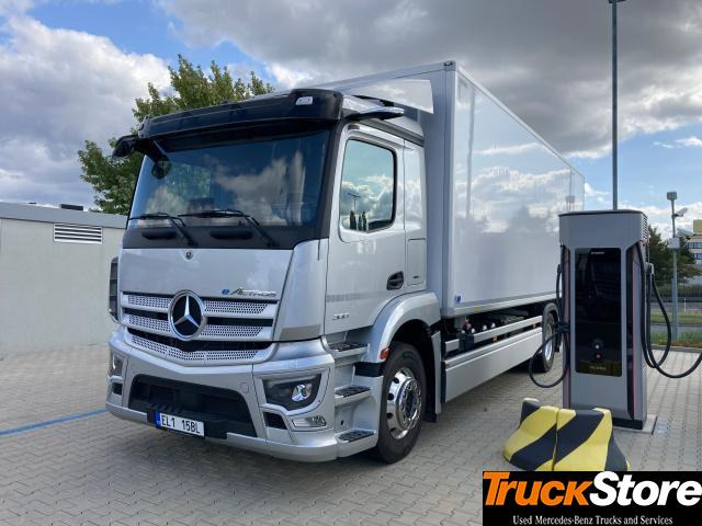 Mercedes-Benz eActros 300 L - Camion frigorifique: photos 1 Mercedes-Benz eActros 300 L - Camion frigorifique: photos 1