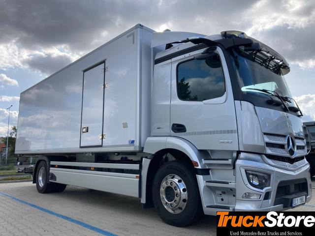 Mercedes-Benz eActros 300 L - Camion frigorifique: photos 2 Mercedes-Benz eActros 300 L - Camion frigorifique: photos 2