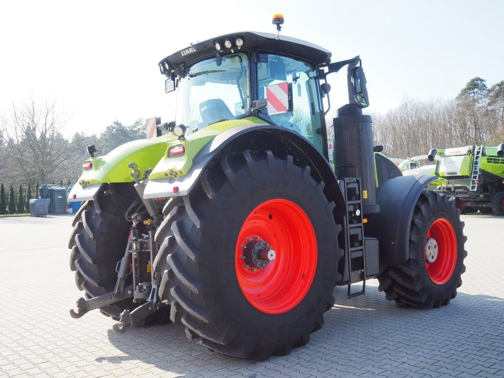 Claas Axion 920 CMATIC, GPS, CEMIS 1200, PTO - Tracteur agricole: photos 3 Claas Axion 920 CMATIC, GPS, CEMIS 1200, PTO - Tracteur agricole: photos 3