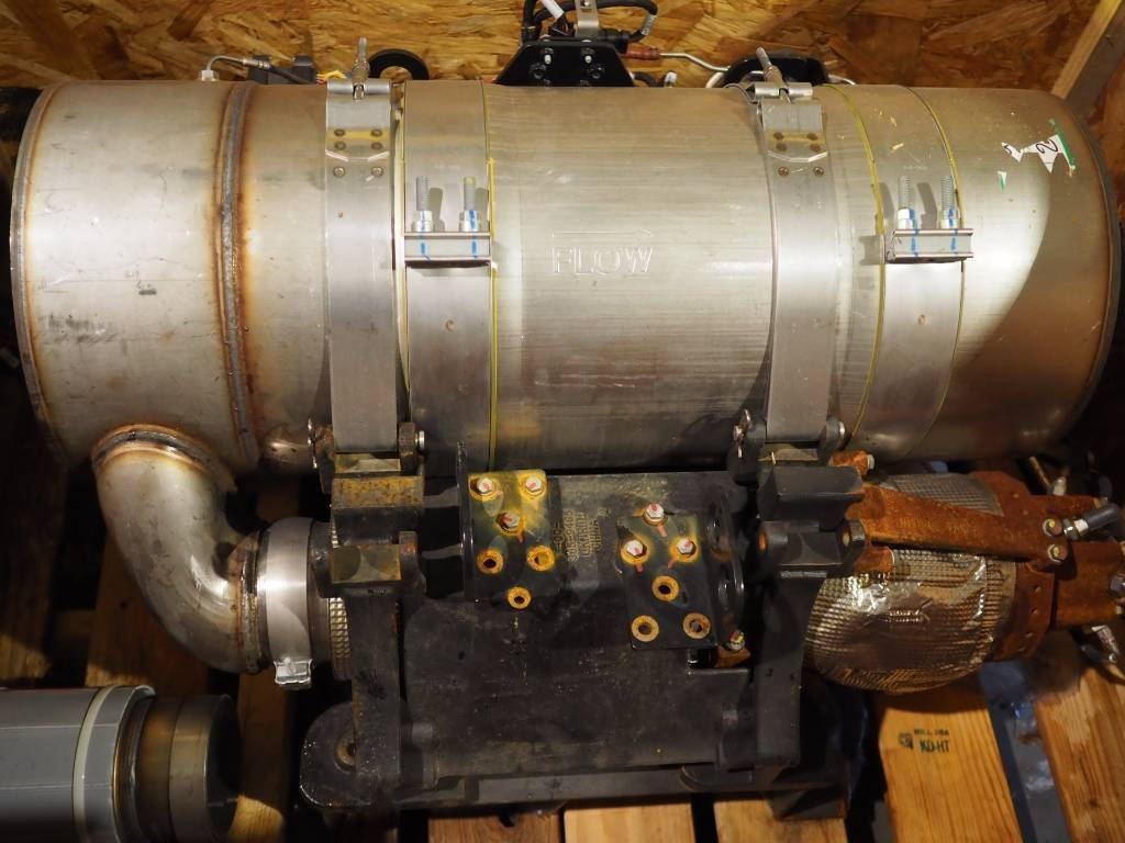 Claas Cat C9.3 Module AR-Clean Emission DPF - Accessoire de matériels de récolte: photos 5 Claas Cat C9.3 Module AR-Clean Emission DPF - Accessoire de matériels de récolte: photos 5