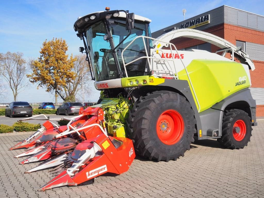 Claas Jaguar 840 4x4 + Kemper 445 - Ensileuse: photos 5 Claas Jaguar 840 4x4 + Kemper 445 - Ensileuse: photos 5