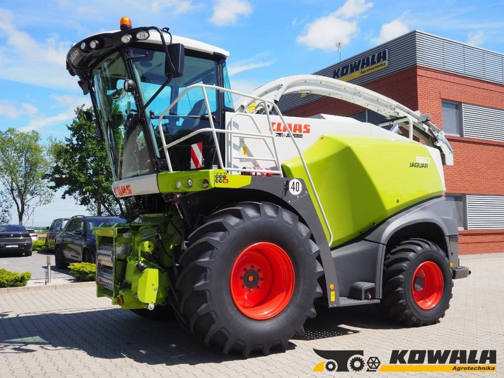 Claas Jaguar 860 4WD - Ensileuse: photos 1 Claas Jaguar 860 4WD - Ensileuse: photos 1