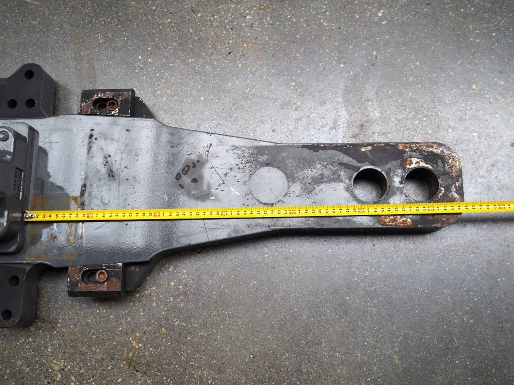 Claas Xerion - bumper hitch K80 - Carrosserie et extérieur pour Machine agricole: photos 4 Claas Xerion - bumper hitch K80 - Carrosserie et extérieur pour Machine agricole: photos 4