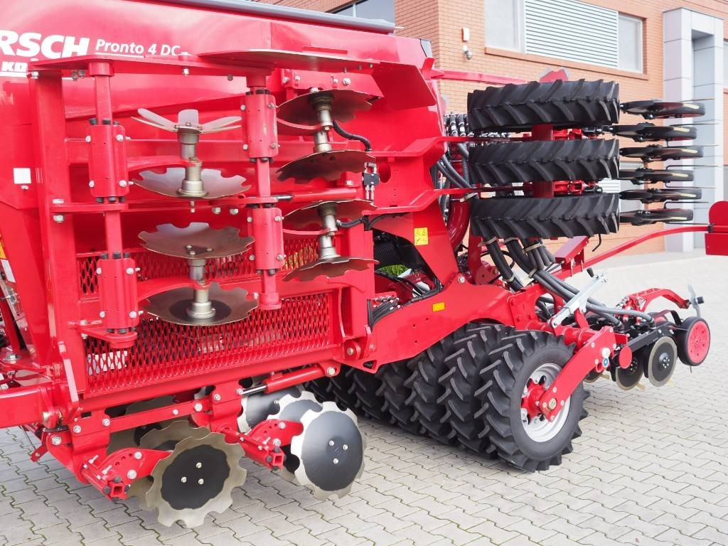 Horsch Pronto 4 DC - Combiné de semis: photos 2 Horsch Pronto 4 DC - Combiné de semis: photos 2