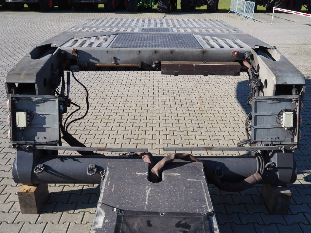 Semi-remorque surbaissé Recker SANR-38: photos 8 Semi-remorque surbaissé Recker SANR-38: photos 8