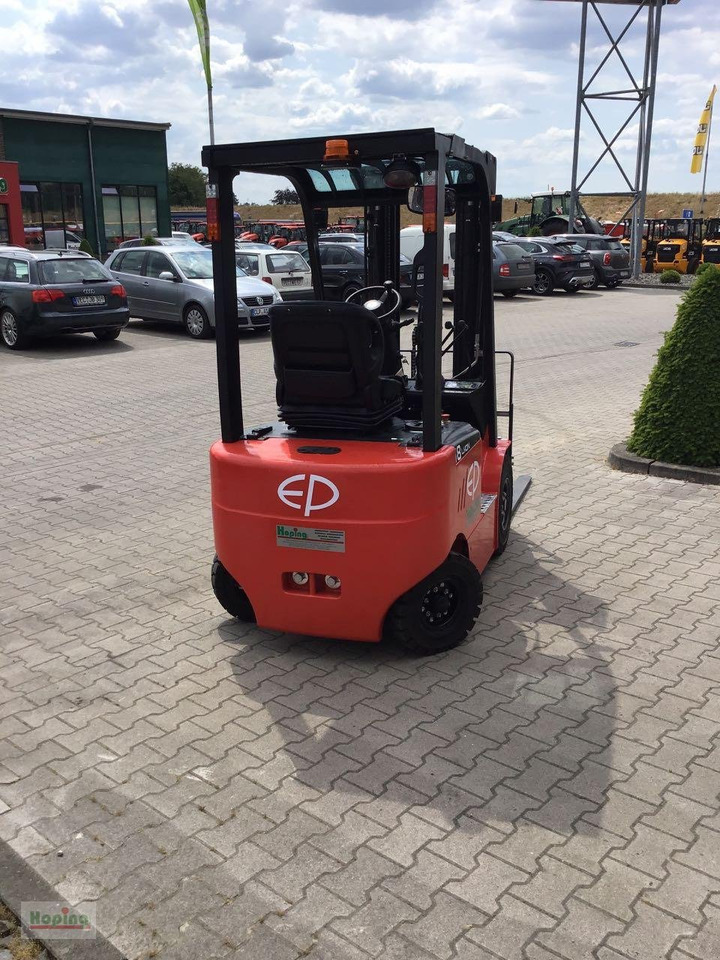 EP Equipment EFL181 - Chariot élévateur électrique: photos 4 EP Equipment EFL181 - Chariot élévateur électrique: photos 4