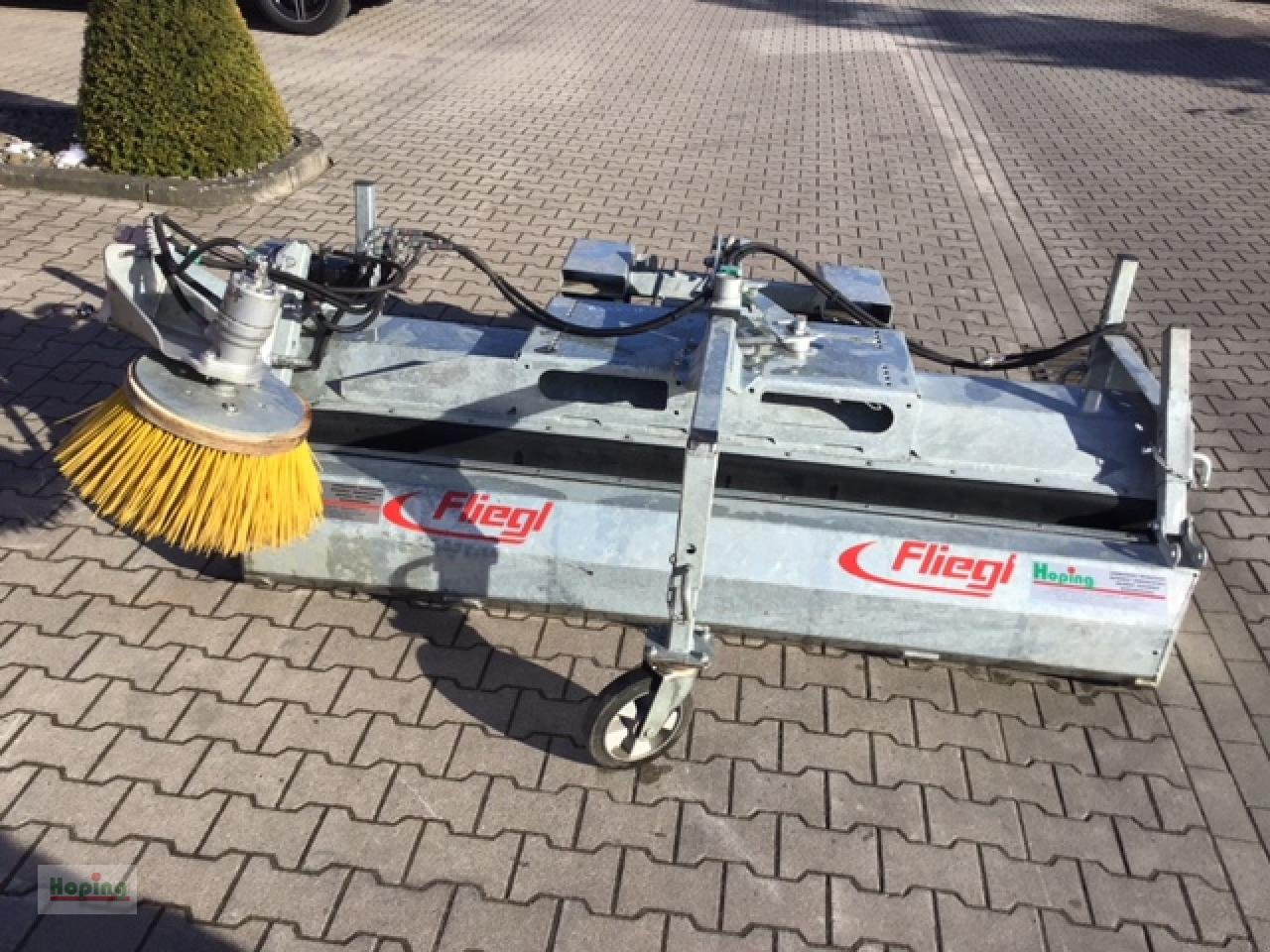 Fliegl 2300mm/Atlas SW - Brosse: photos 1 Fliegl 2300mm/Atlas SW - Brosse: photos 1