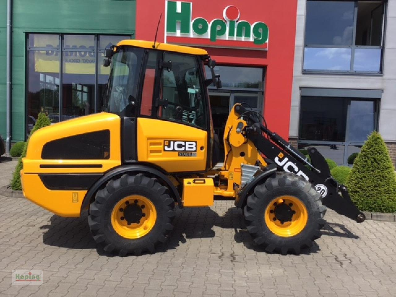 JCB 407 - Chargeuse sur pneus: photos 1 JCB 407 - Chargeuse sur pneus: photos 1