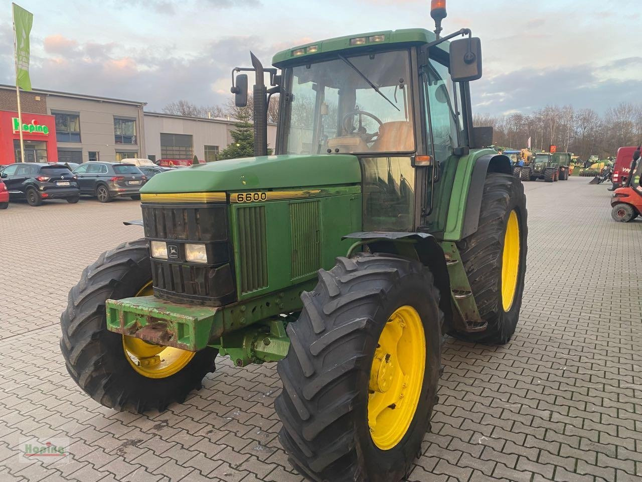 John Deere 6600 - Tracteur agricole: photos 3 John Deere 6600 - Tracteur agricole: photos 3