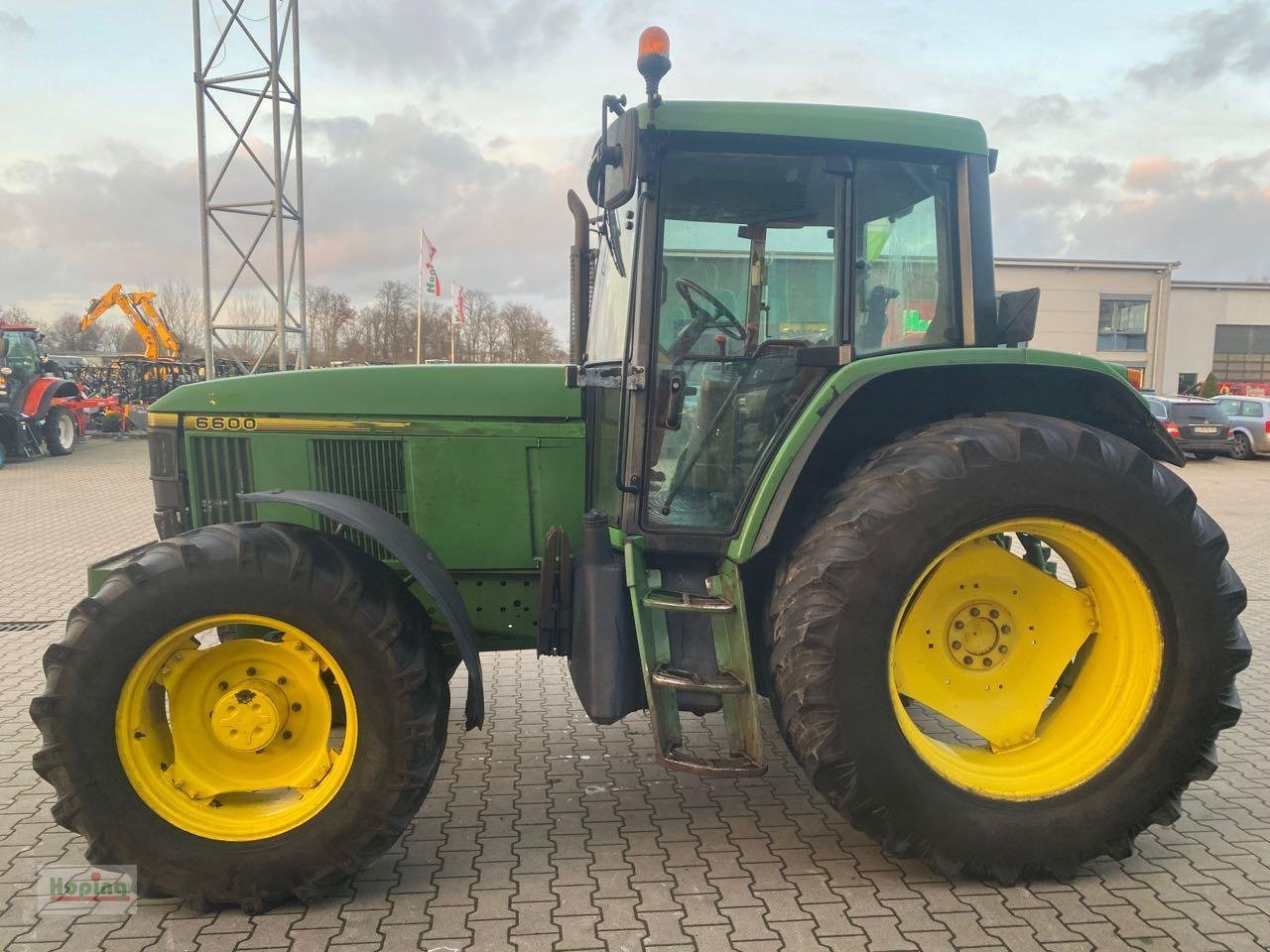 John Deere 6600 - Tracteur agricole: photos 4 John Deere 6600 - Tracteur agricole: photos 4