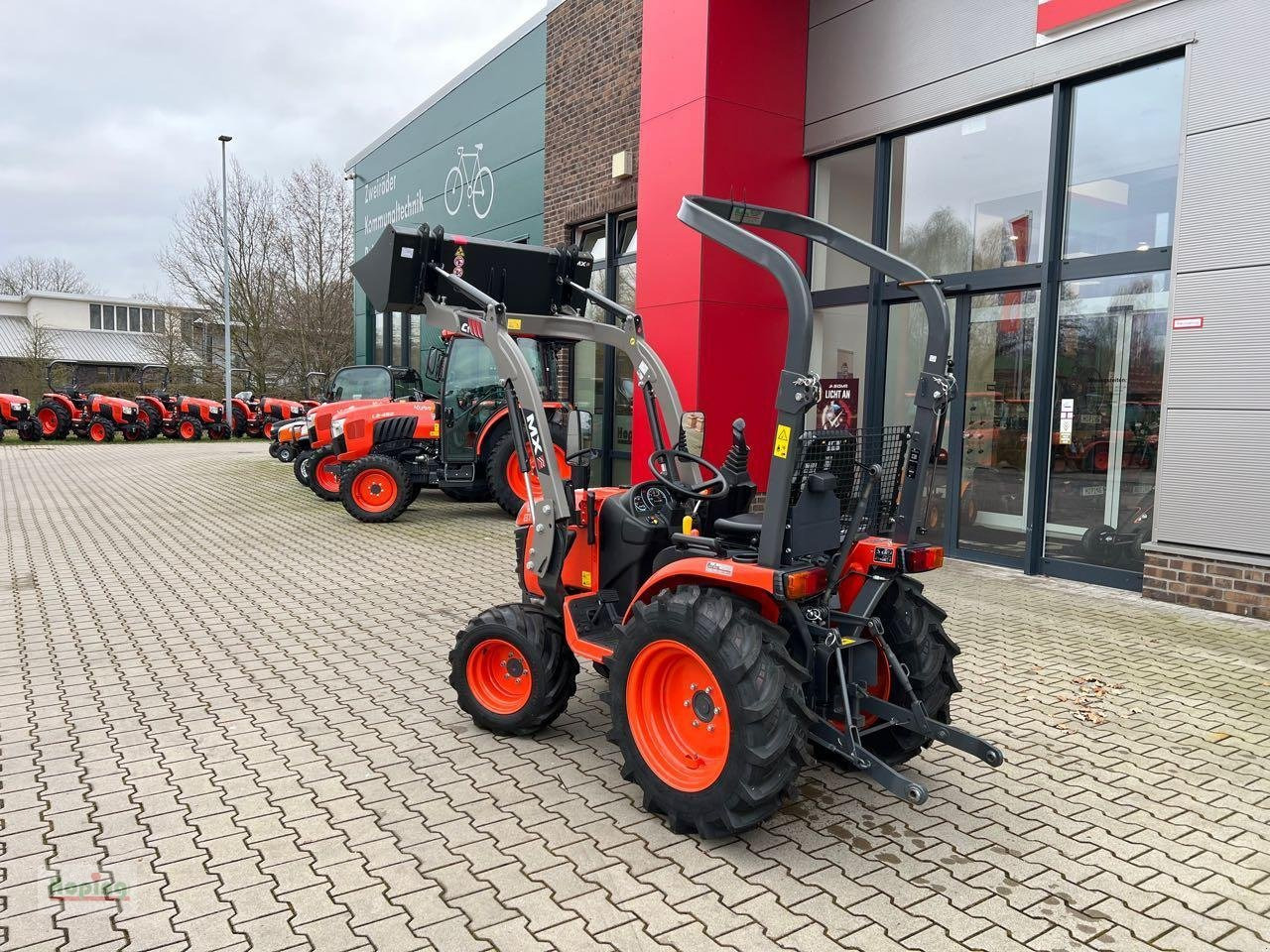 Kubota B1 181 - Tracteur communal: photos 2 Kubota B1 181 - Tracteur communal: photos 2