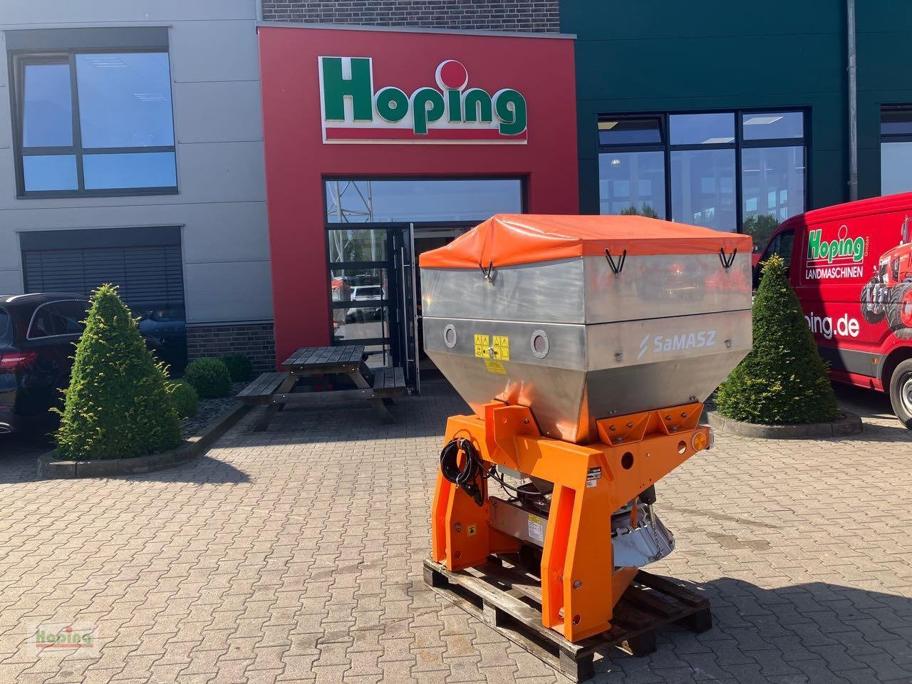 Saphir Vortex 600E - Epandeur de sable: photos 1 Saphir Vortex 600E - Epandeur de sable: photos 1