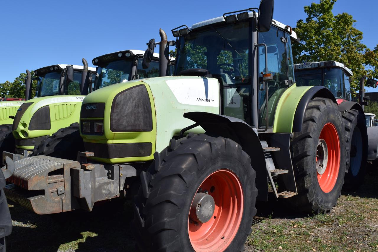 CLAAS Ares 826 RZ - Tracteur agricole: photos 1 CLAAS Ares 826 RZ - Tracteur agricole: photos 1