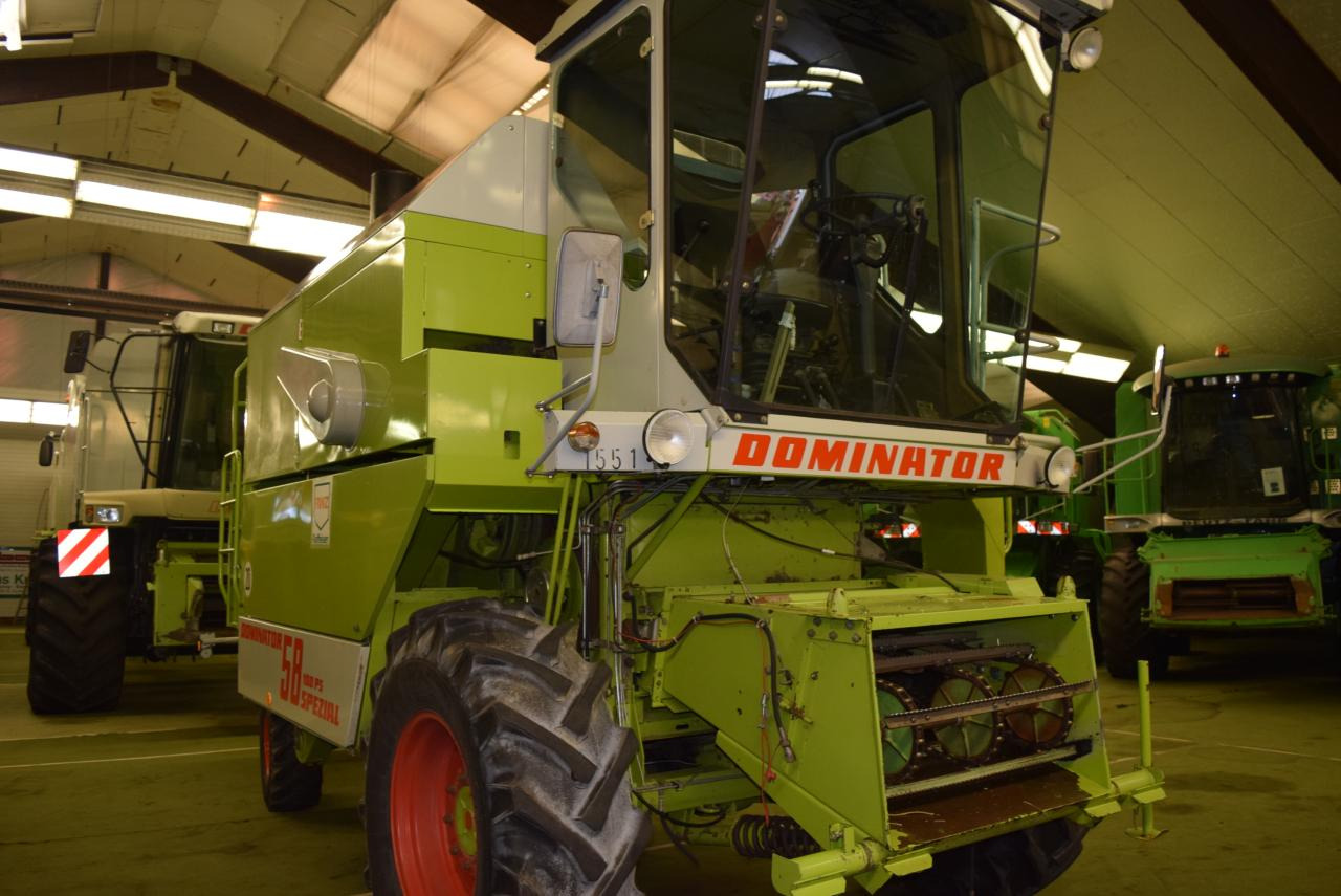CLAAS Dominator 58 Spezial - Moissonneuse-batteuse: photos 3 CLAAS Dominator 58 Spezial - Moissonneuse-batteuse: photos 3