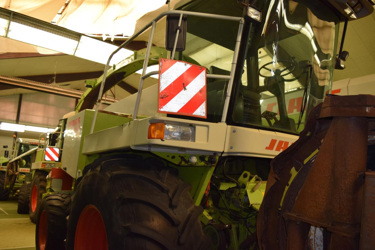 CLAAS Jaguar 860 - Ensileuse: photos 4 CLAAS Jaguar 860 - Ensileuse: photos 4