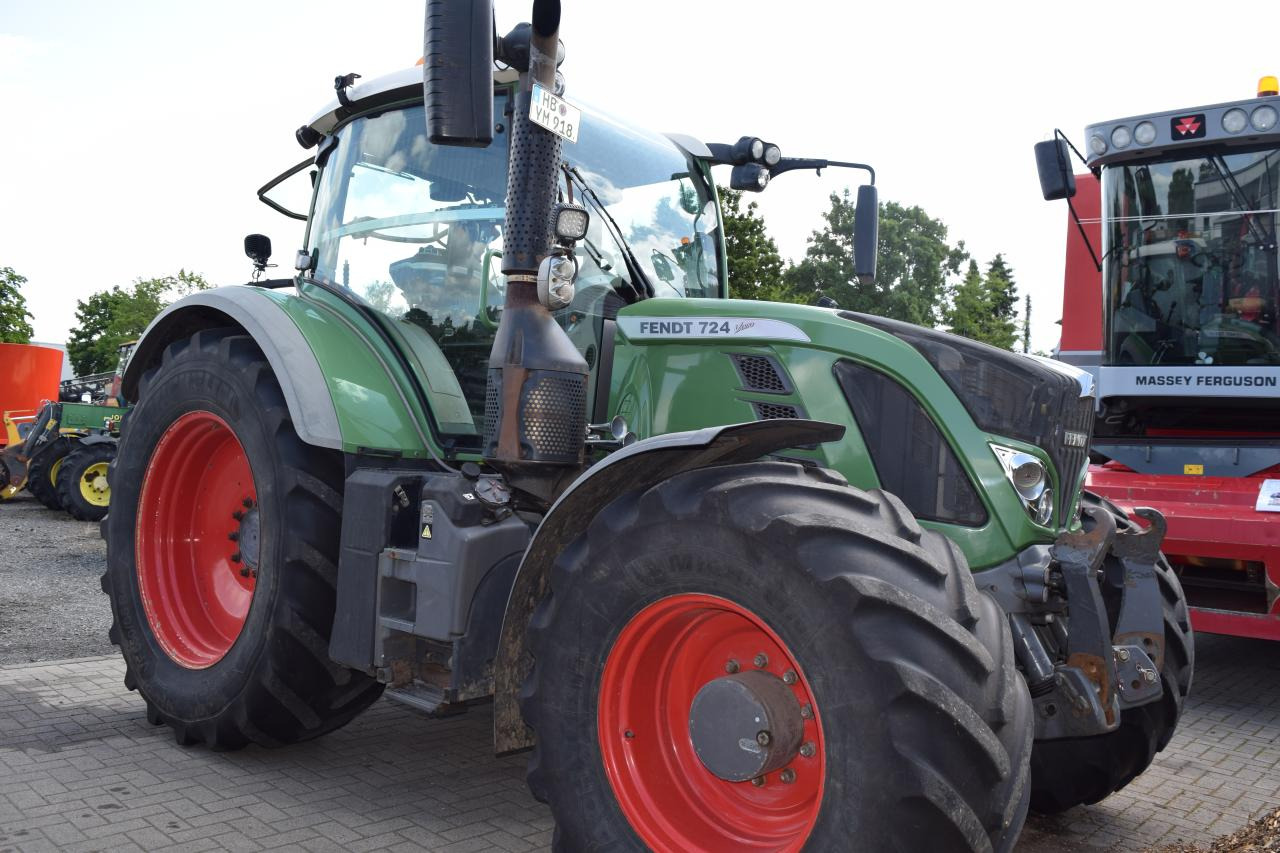 Fendt 724 Vario TMS SCR ProfiPlus - Tracteur agricole: photos 1 Fendt 724 Vario TMS SCR ProfiPlus - Tracteur agricole: photos 1