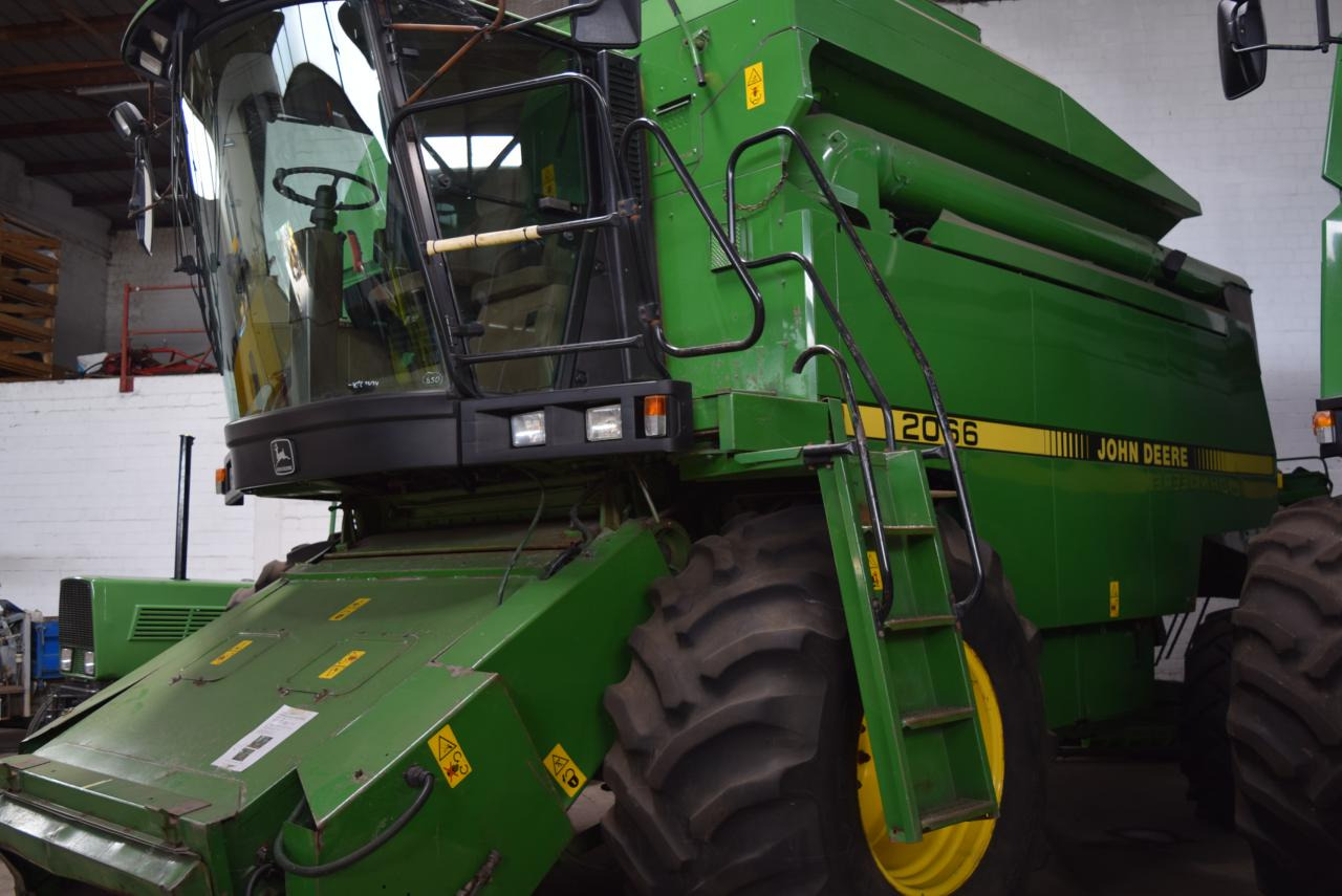 John Deere 2066 - Moissonneuse-batteuse: photos 3 John Deere 2066 - Moissonneuse-batteuse: photos 3