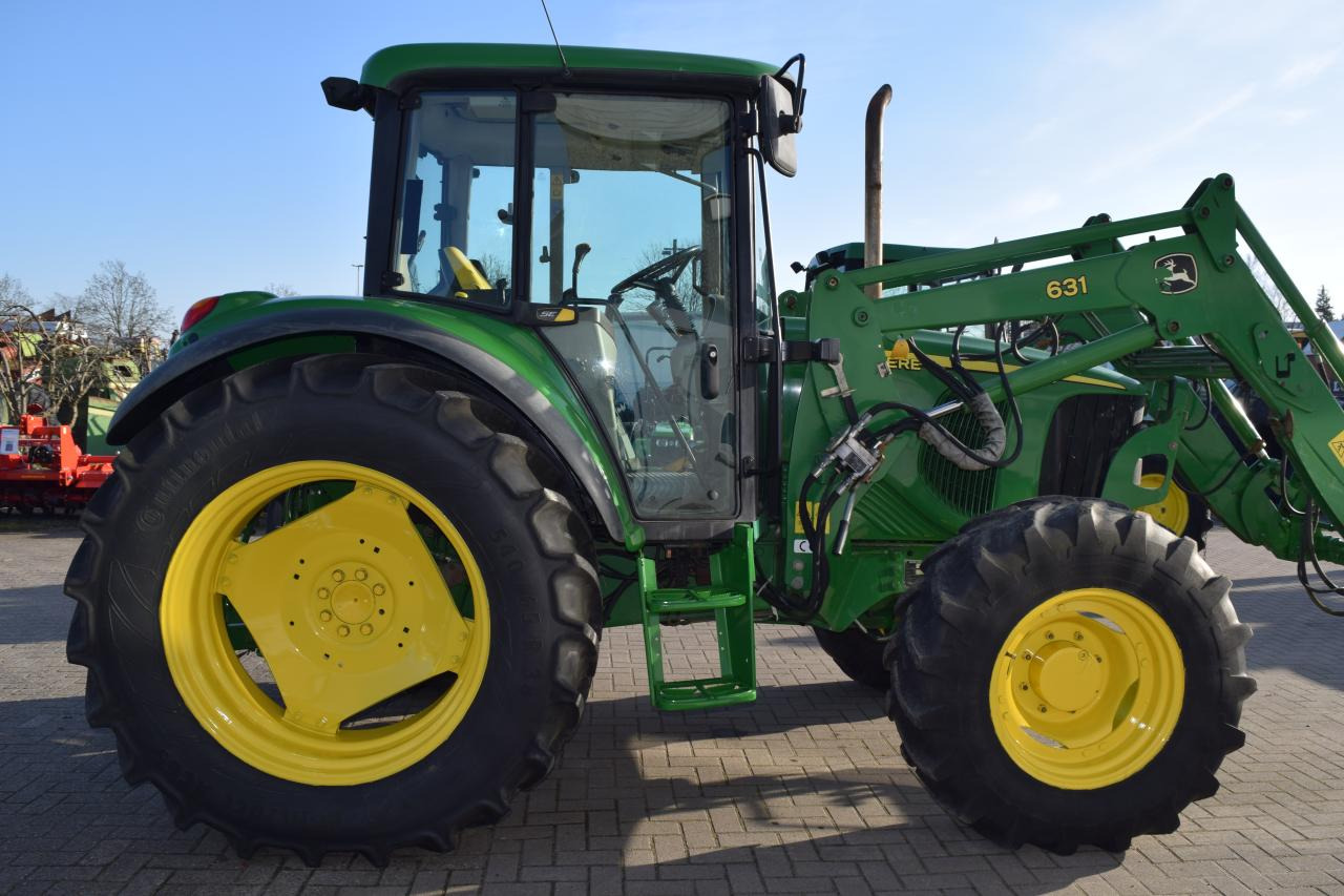 John Deere 6220 - Tracteur agricole: photos 2 John Deere 6220 - Tracteur agricole: photos 2