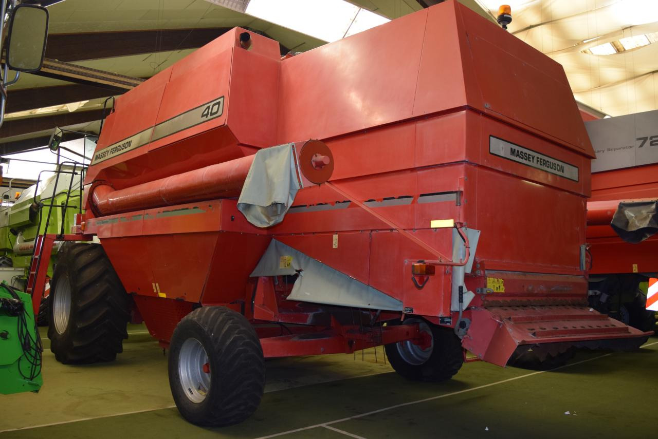 Massey Ferguson MF 40 RS - Moissonneuse-batteuse: photos 5 Massey Ferguson MF 40 RS - Moissonneuse-batteuse: photos 5